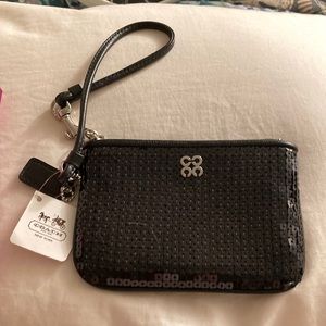 Couch Wristlet  Sequin Black